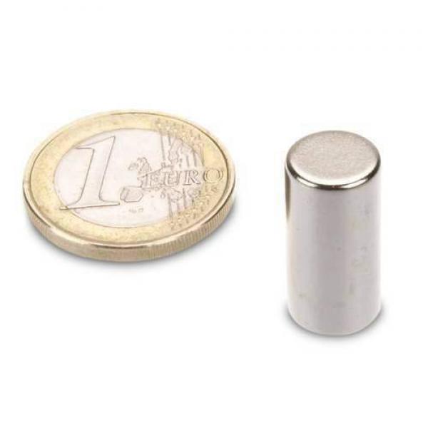 Un Magnete al Neodimio - Cilindro 5x10 mm