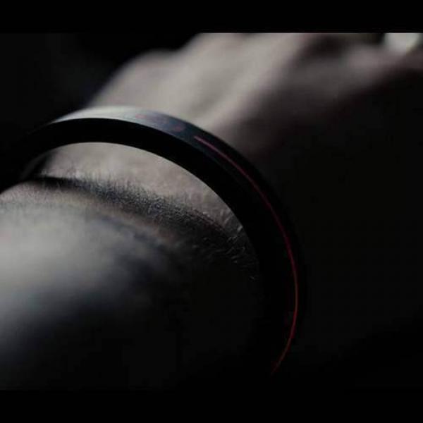 Halo Fiber Optik Wristband by Ellusionist - Size M