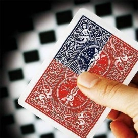 Divide and Conquer by Edward Loke - da rosso a blu