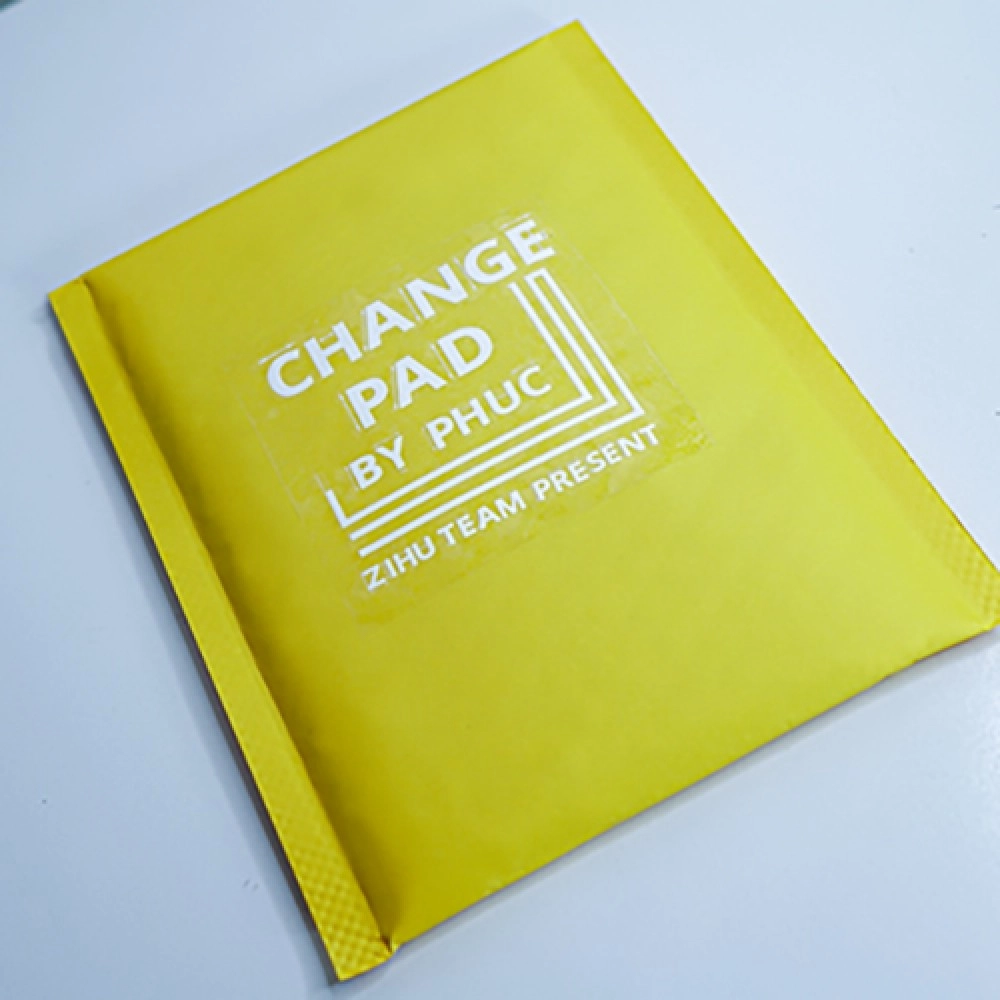CHANGE PAD Small by Phuc and Zihu