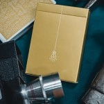 Mazzo di carte Gold ICON Playing Cards by Riffle Shuffle