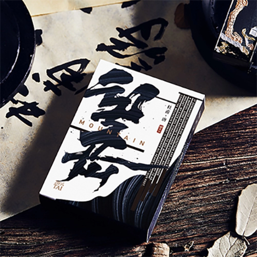 Mazzo di carte Mountain Wang Yue (Black) Playing Cards by Bocopo