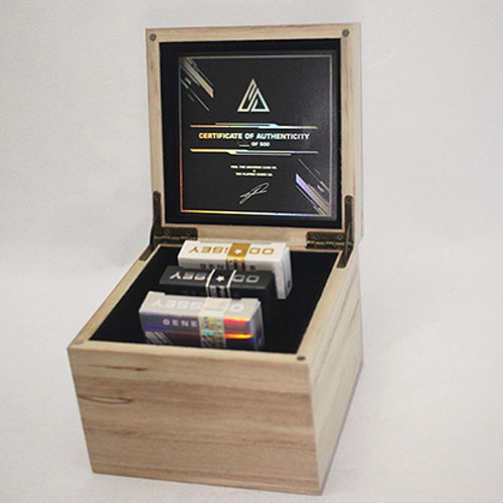 Odyssey Genesys Collector's Box by Sergio Roca