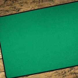Sewn-Edge Basic Close-Up Pad (Green) by TCC Presents