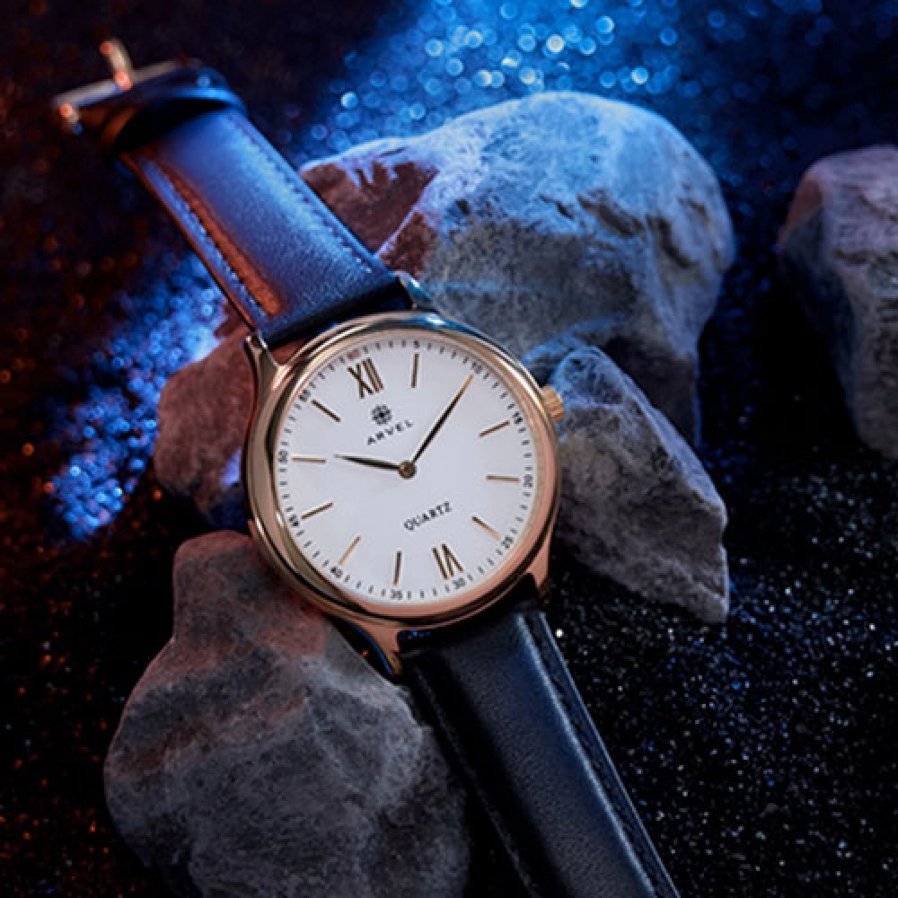 IARVEL WATCH (Gold Watchcase White Dial) by Iarvel Magic and Bluether Magic