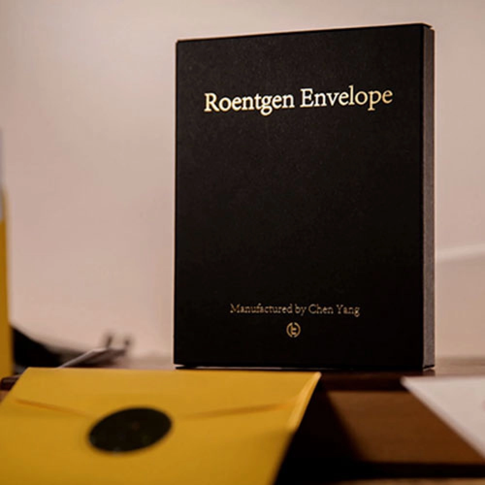 Roentgen Envelope by Chen Yang & TCC Magic