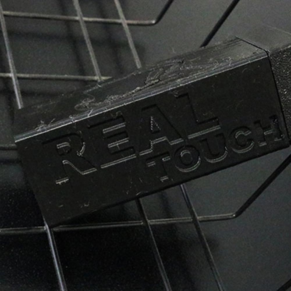Real Touch by Hernan Maccagno