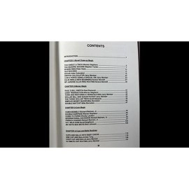 Close-up File by Jerry Mentzer - Book