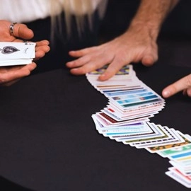 Prism Plus (Gimmick and Online Instructions) by Joshua Jay