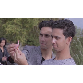 CIGARETTES by Les French TWINS