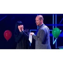 People Power (Gimmicks and Online Instructions) by Andi Gladwin