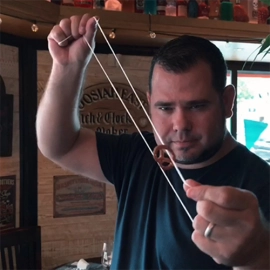 BRETZEL (Gimmick and Online Instructions) by Mickael Chatelain