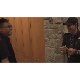 Gamma Blue (Gimmick and Online Instructions) by Felix Bodden and Agus Tjiu