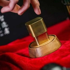 Collector's ESP Die (Gimmicks and Online Instructions) by Secret Factory