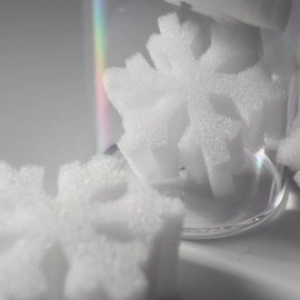 SNOWFLAKE SPONGES by Hugo Choi