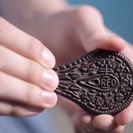 MOREO (With Online Instructions) by DANNY WEISER & Hanson Chien