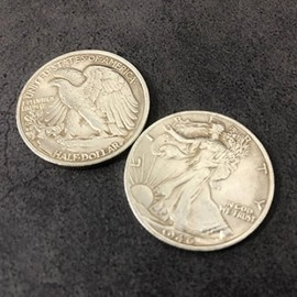 POWER COIN (Magnetic Walking Liberty) by Himitsu Magic