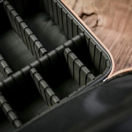 Luxury Close-Up Bag (Camel Brown) by TCC