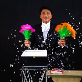 TIP OVER BOX by 7 MAGIC