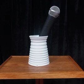 MIC TO FLOWER by LY Magic