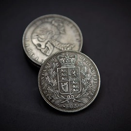 VICTORIA SKULL HEAD COIN by Men Zi  Magic