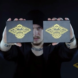 Shadow Wallet Leather (Gimmick and Online Instructions) by Dee Christopher and 1914