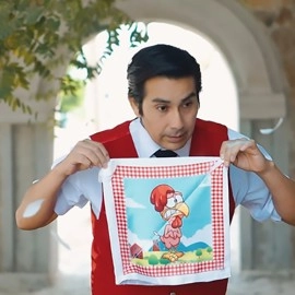 FUNNY HEN by Marcos Cruz