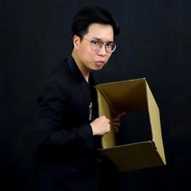 AMAZING CARTON by 7 MAGIC