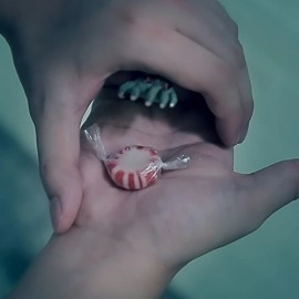 Hanson Chien Presents ZOMBIE HAND by Hanson Chien & Bob Farmer