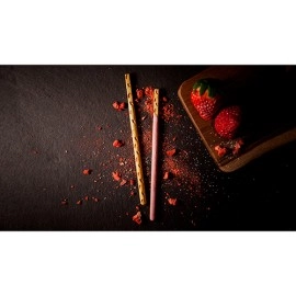 P TO P PADDLE: STRAWBERRY EDITION  (With Online Instructions) by Dream Ikenaga & Hanson Chien