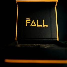 The Fall Red (Gimmicks and Online Instructions) by Noel Qualter