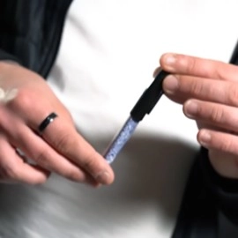 Visual Pen (Gimmicks and Online Instructions) by Axel Vergnaud