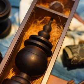 CLASSIC BALL AND VASE by TCC