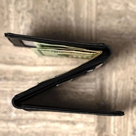 FPS Zeta Wallet Black (Gimmicks and Online Instructions) by Magic Firm