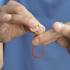 CRB (Color Changing Rubber Band) by Menzi magic & Zhao Xinyi