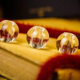 Grandma's Miracle by TCC & Chen Yang