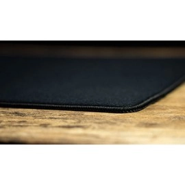 Sewn-Edge Basic Close-Up Pad (Black) by TCC Presents