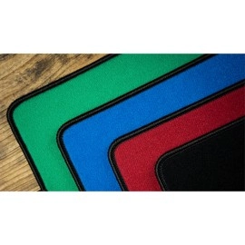 Sewn-Edge Basic Close-Up Pad (Black) by TCC Presents