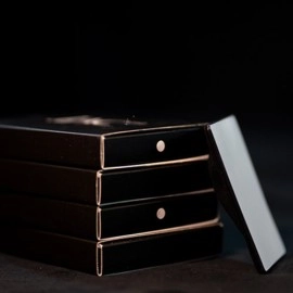 JAC Just A Card STANDARD (Gimmicks and Online Instructions) by D'Albéniz