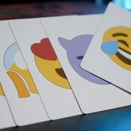 Emojisp (Gimmicks and Online Instructions) by Nexus & Amor magic