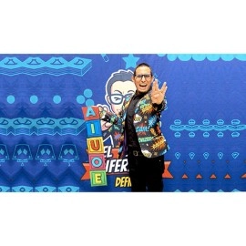 Crazy Vowels by PlayTime Magic DEFMA