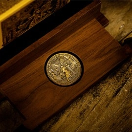 Mazzo di carte Halidom Deluxe Wooden Box Set by Ark Playing Cards