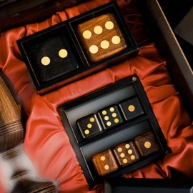 Classicho Display Case by TCC Magic