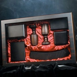 Classicho Display Case by TCC Magic