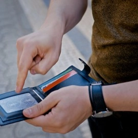 New Wave (Receipt Version) by Victor Sanz and João Miranda