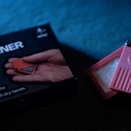 Digit Moistener