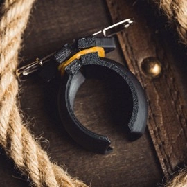 L Holder (Single Ball) by Long Long & Bacon Magic