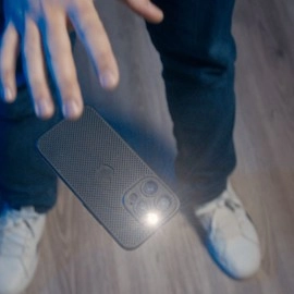 Leviosa Phone by João Miranda and Julio Montoro