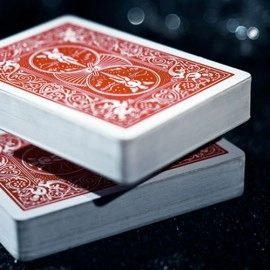 Leviti Deck by PITATA