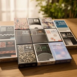 Mazzo di carte False Playing Cards by WohStudios
